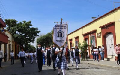 La Sección Preparatoria participa en el Desfile del 16 de Septiembre